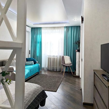 Бирюзовый Стиль Chernihiv Luaran gambar