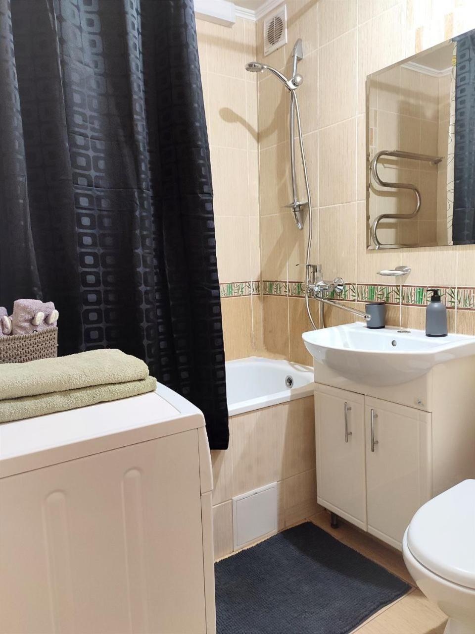 Бирюзовый Стиль Chernihiv Luaran gambar